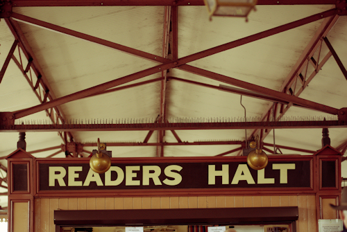 Readers Halt