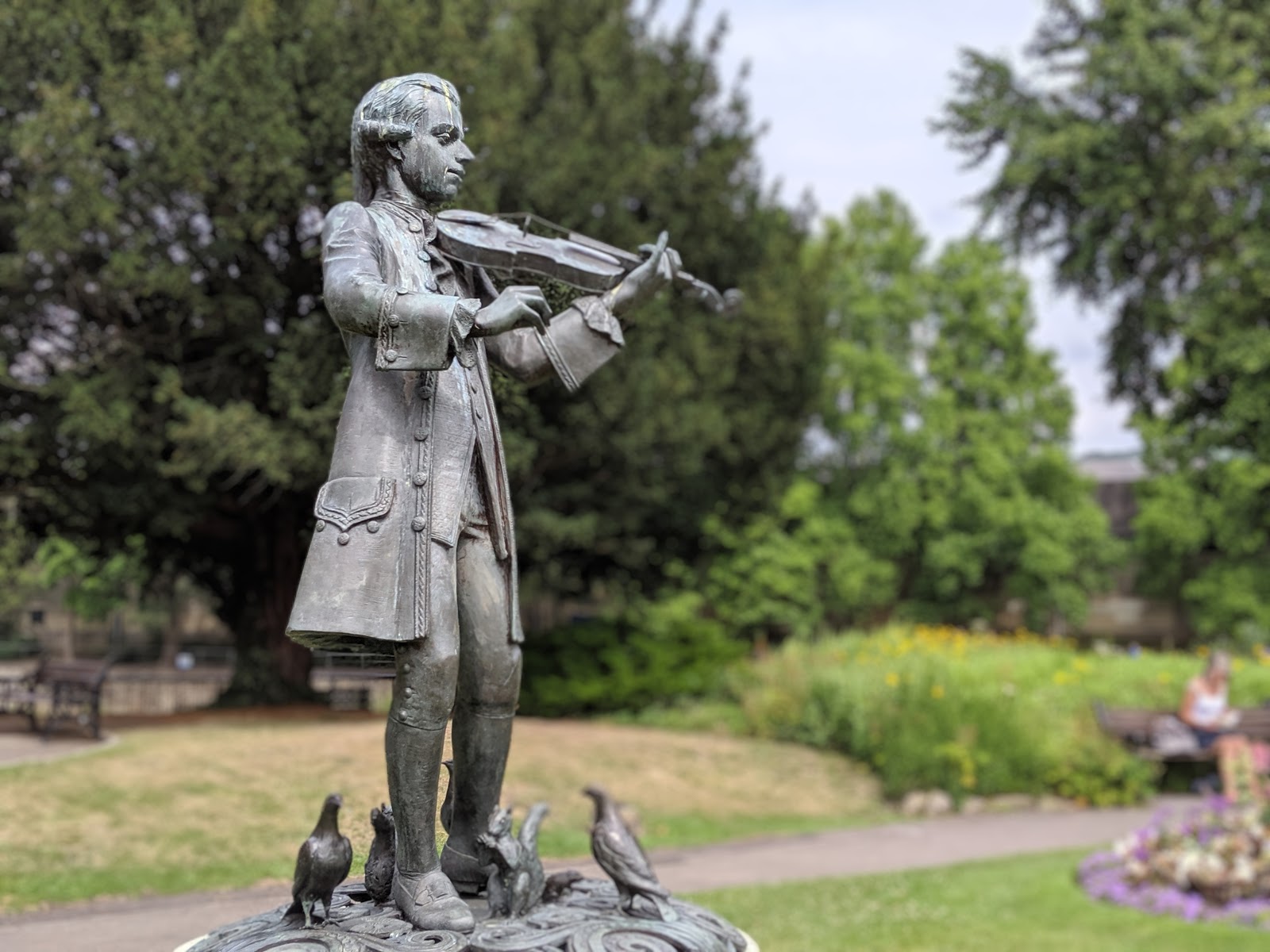 Statue of young Mozart